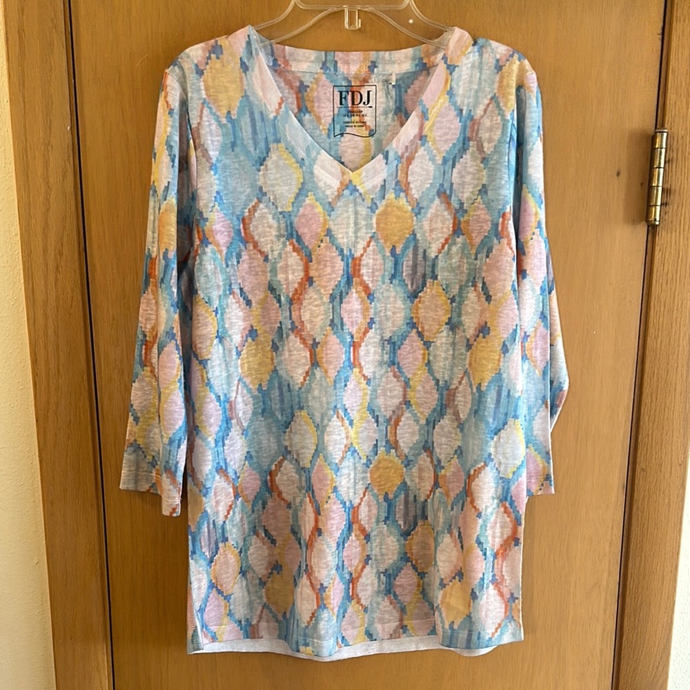 FDJ French Dressing Women's Multicolor Colorful V-Neck Top Size Small